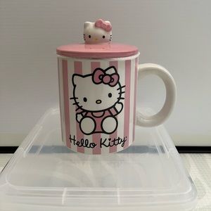 Hello Kitty cup with lid